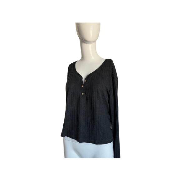 Abercrombie & Fitch long sleeve Henley - Picture 6 of 7